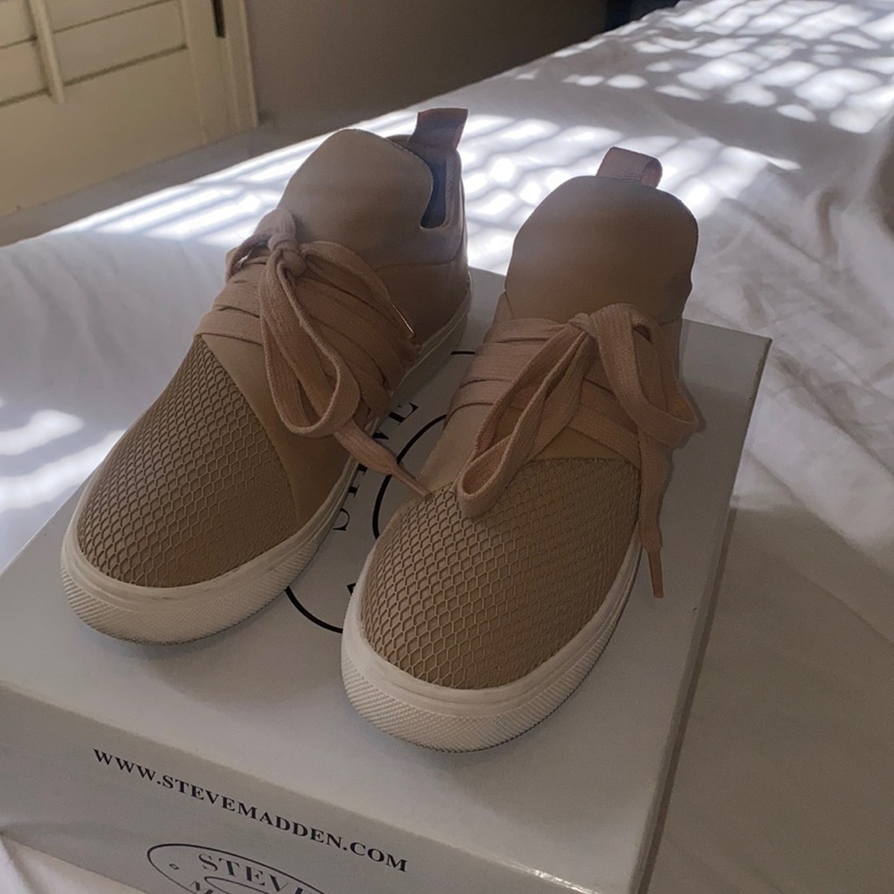 Steve Madden sneakers